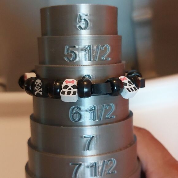 Bundle Lot of 4 Bracelets Assorted Sizes Stackable Halloween Themed - Picture 8 of 11